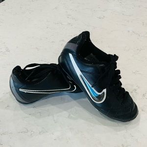 Nike Boys Black Cleats